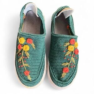 Embroidered Floral Green Loafers